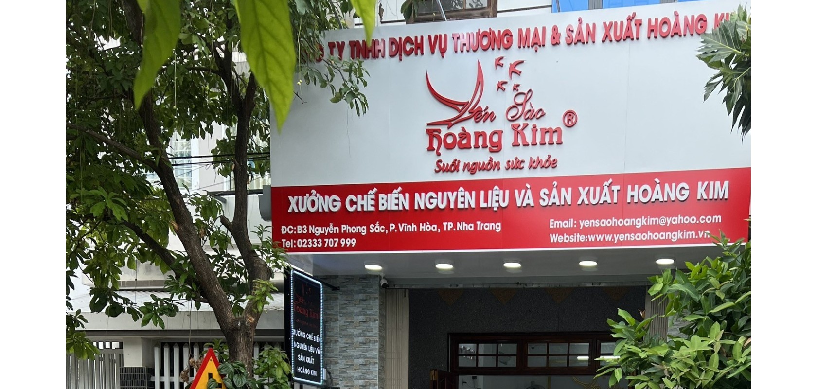 Yến Sào Hoàng Kim Yến Sào Hoàng Kim